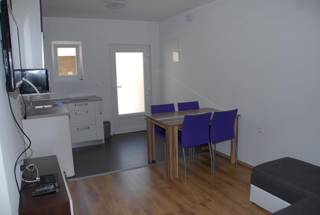 Apartments Kriz سينج الغرفة الصورة